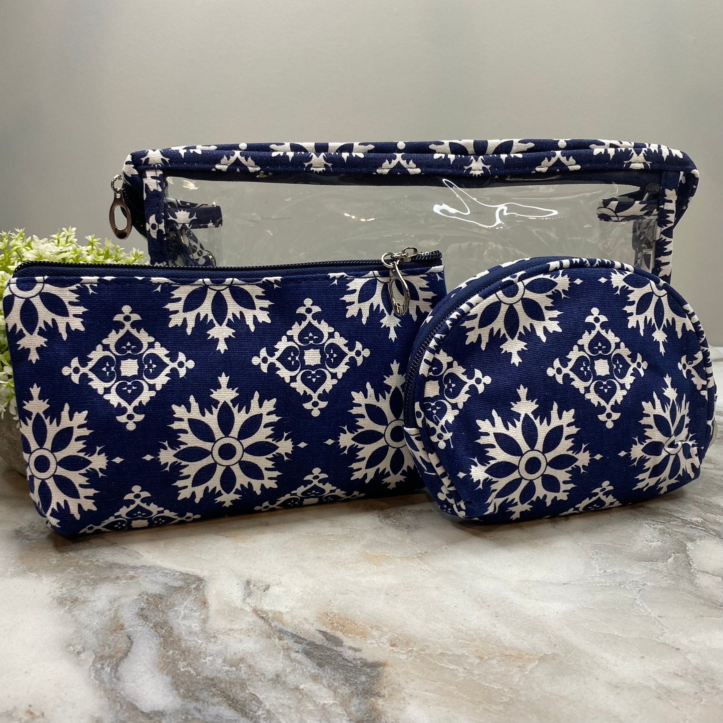 Trio Set Pouch + Clamshell - Snowflake